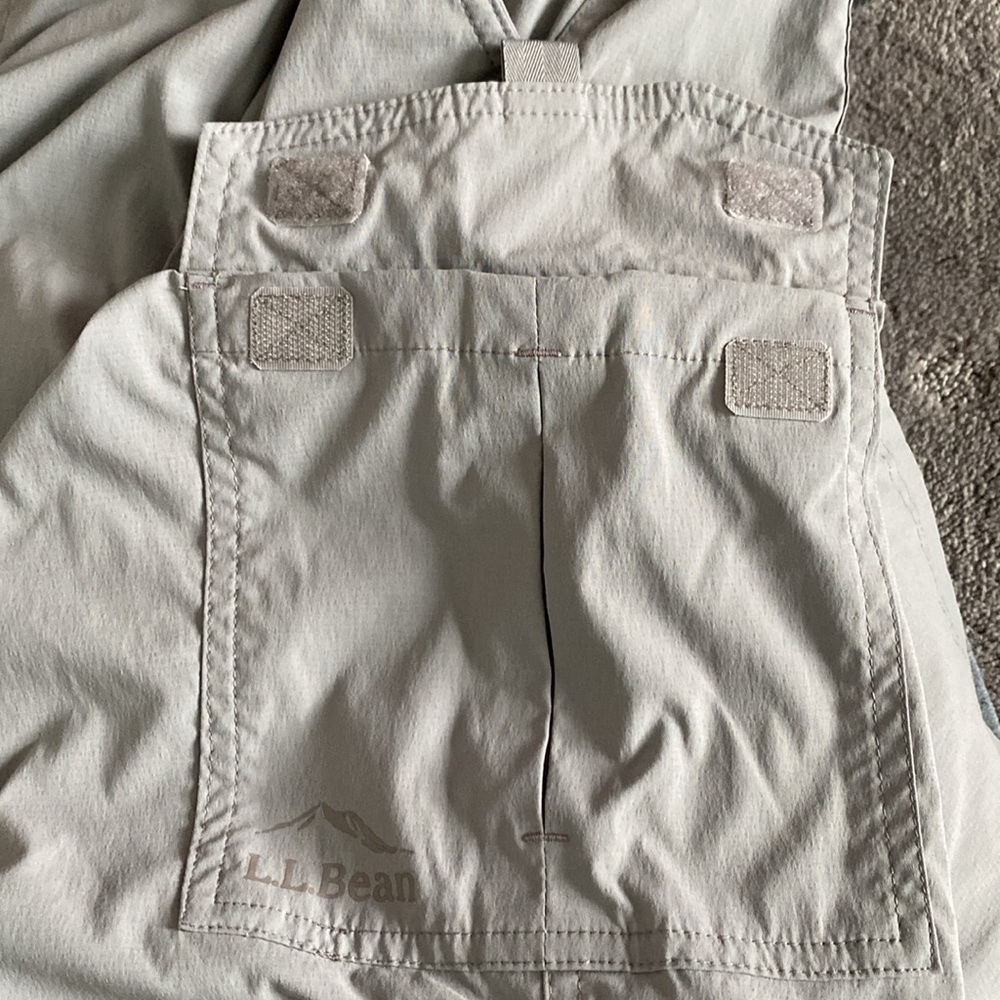 L.L. Bean Men’s Tropicwear Zip Off Leg Pants - Size XL with 32” Inseam - Picture 10 of 12